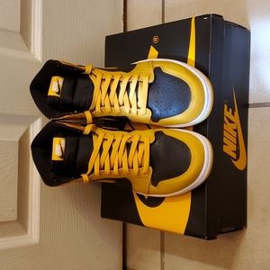 Jordan 1 Retro High OG